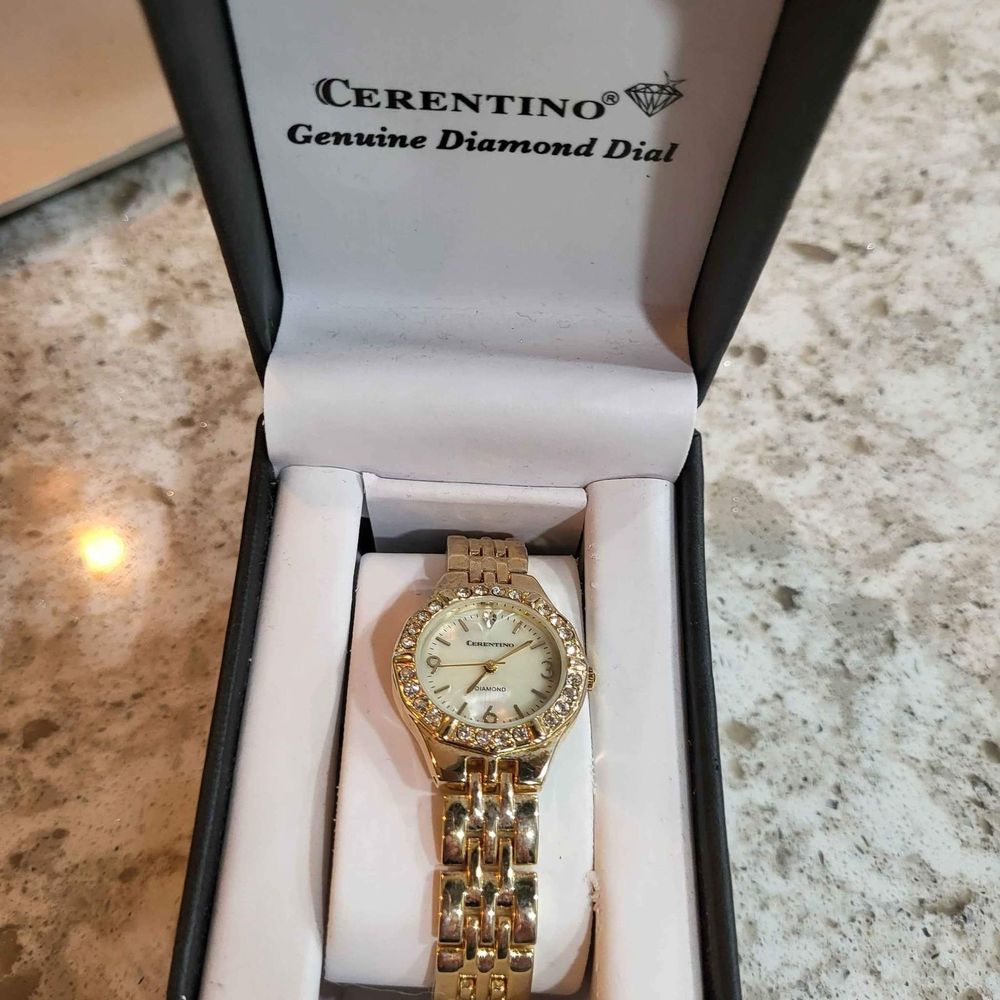 NEW Cerentino Watch